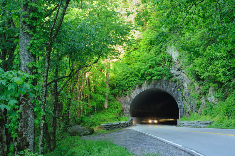 TUNNELS RUN - MAGGIE VALLEY RIDES